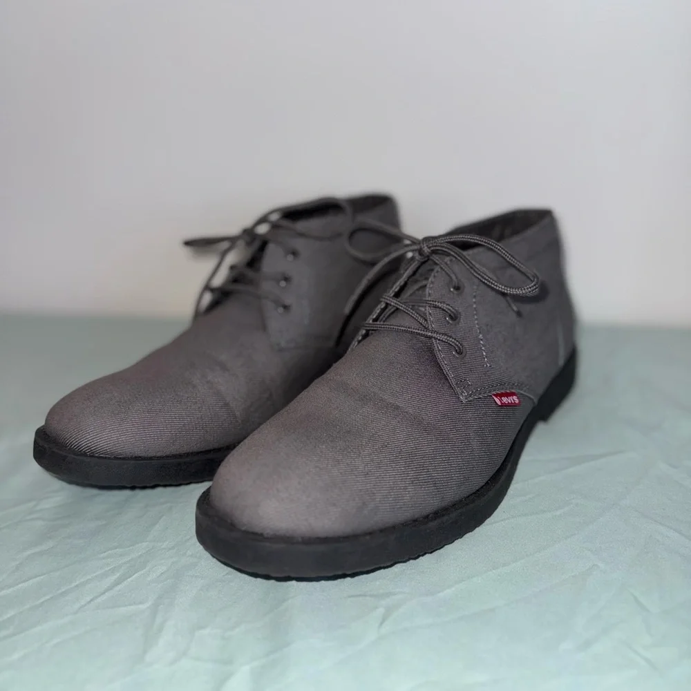 Levi's Gray Chukka Boots for Men Size 9.5